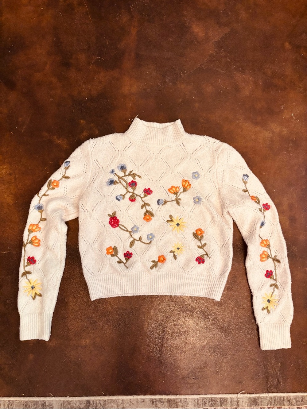 Alya floral embroidery Sweater Size Large